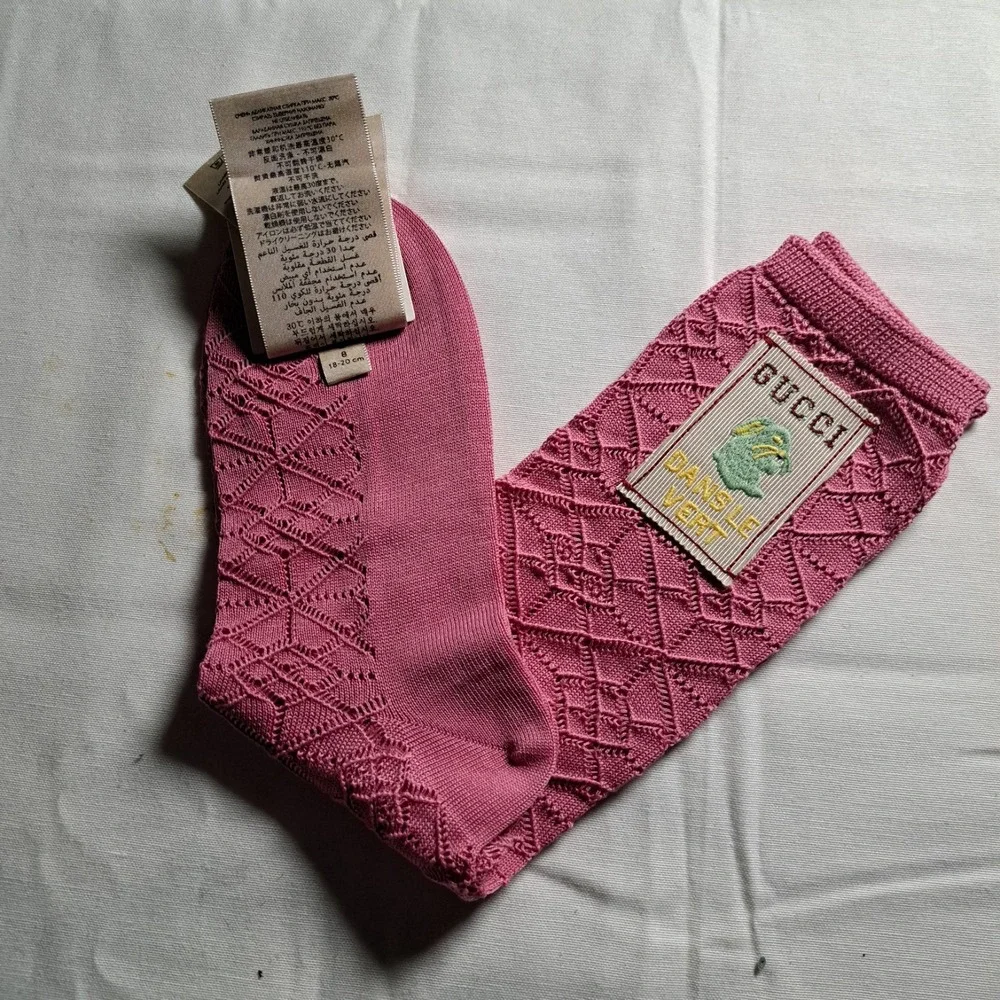 Gucci Perforated knit‎ cotton socks 722617 3GAGO 5800 Pink Rabbit Small 18-20 CM